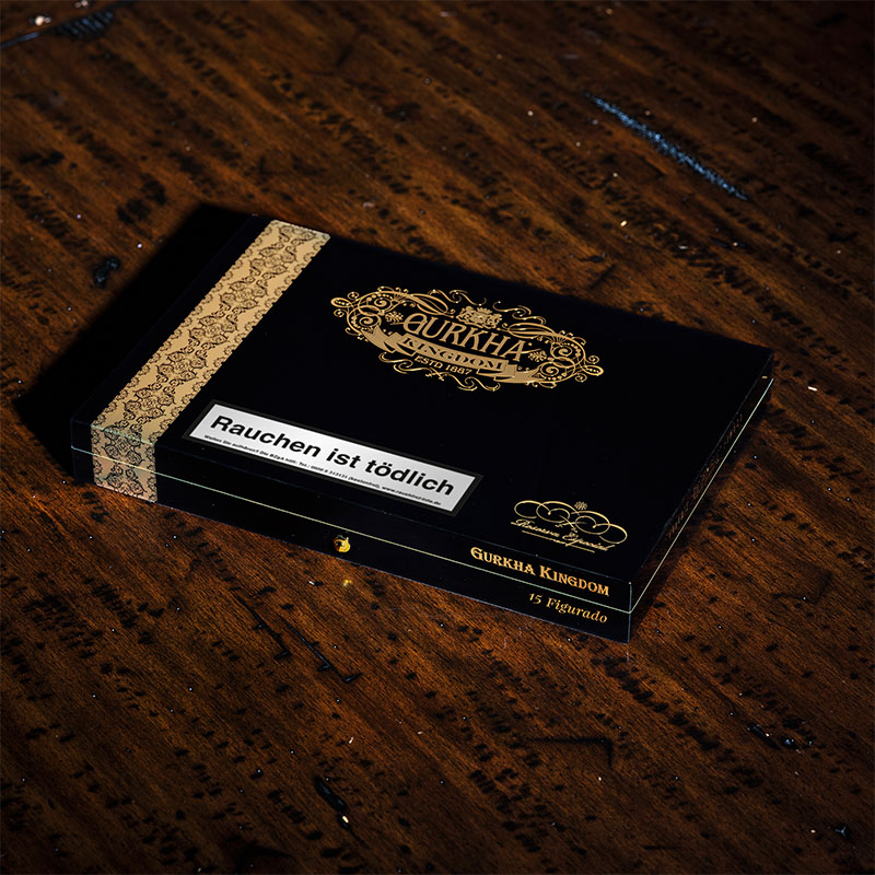 Gurkha Limitadas Kingdom Figurado Zigarren Kiste closed