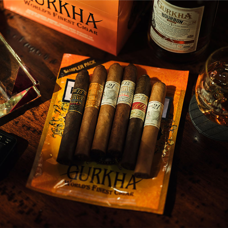 Gurkha Dominikanische Republik Orange Freshpack open