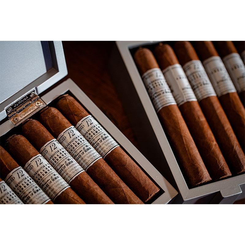 Gurkha Platinum Hedonism Grand Rothchild Zigarren Lifestyle Abbildung