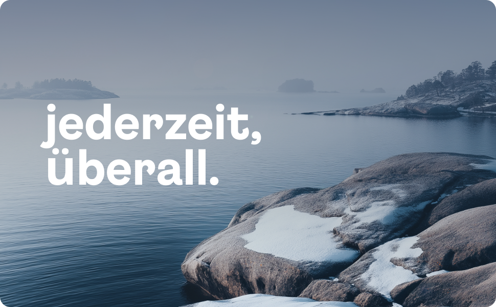 Skruf_Werbebild-mit-schwedischem-Meer-und-Schriftzug:jederzeit-überall